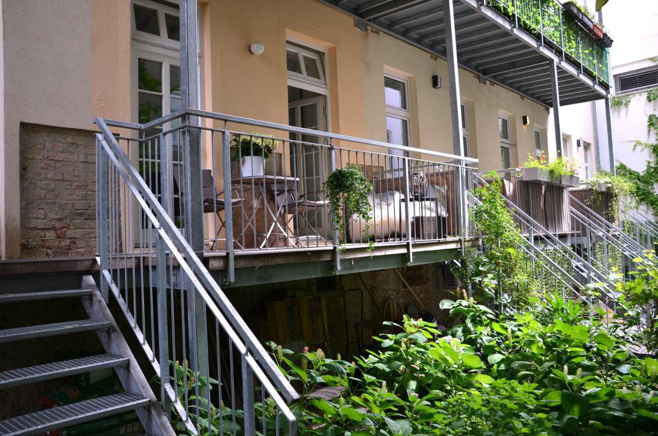 Central With Garden View * Vienna