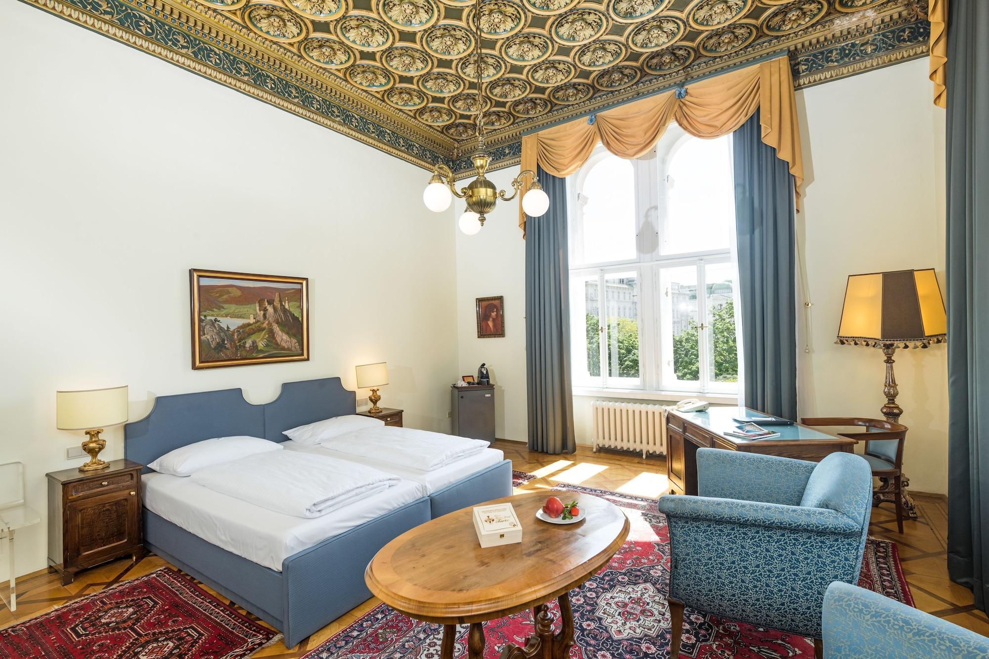 Regina 4* Vienna