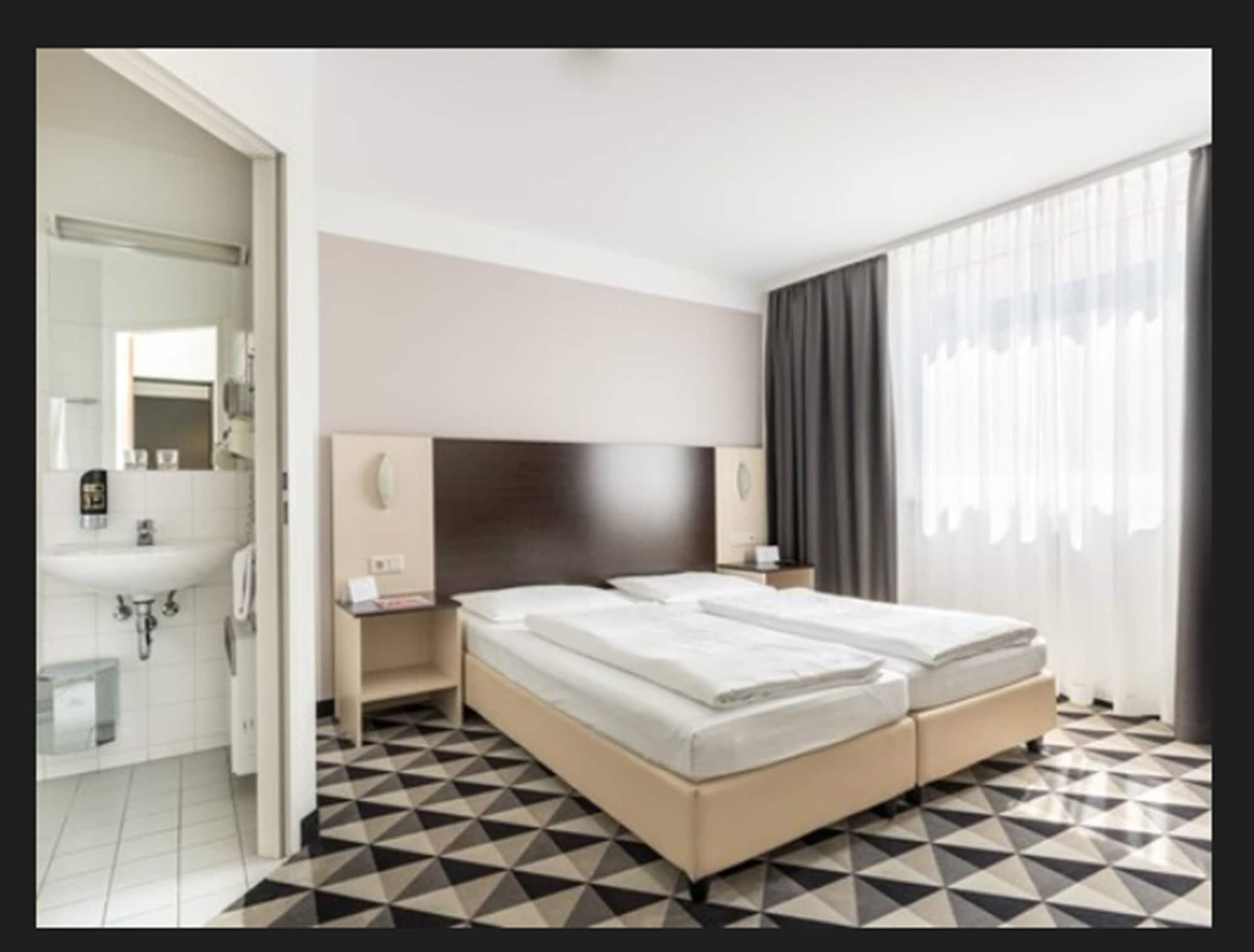 Acom-hotel 4*