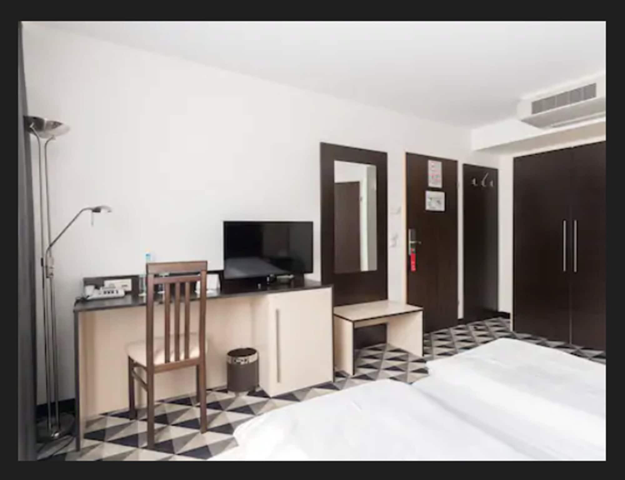 Acom-hotel Hotel 4*