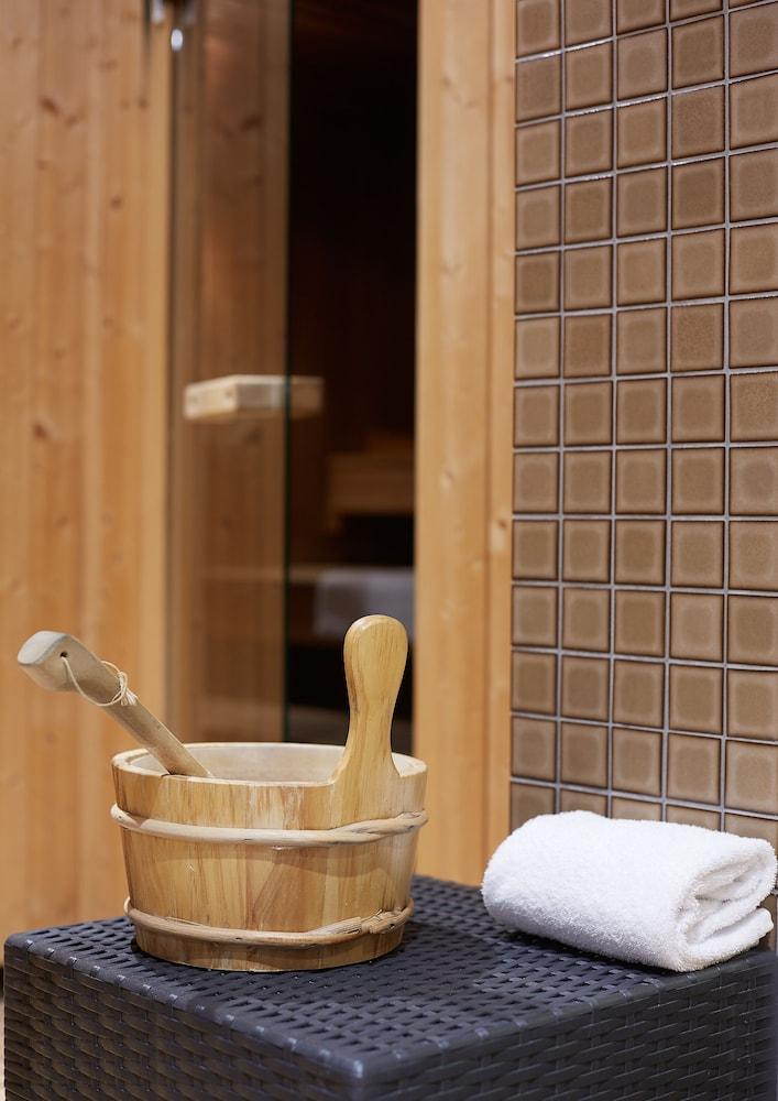 Living Kaiser Franz Joseph Aparthotel 4*