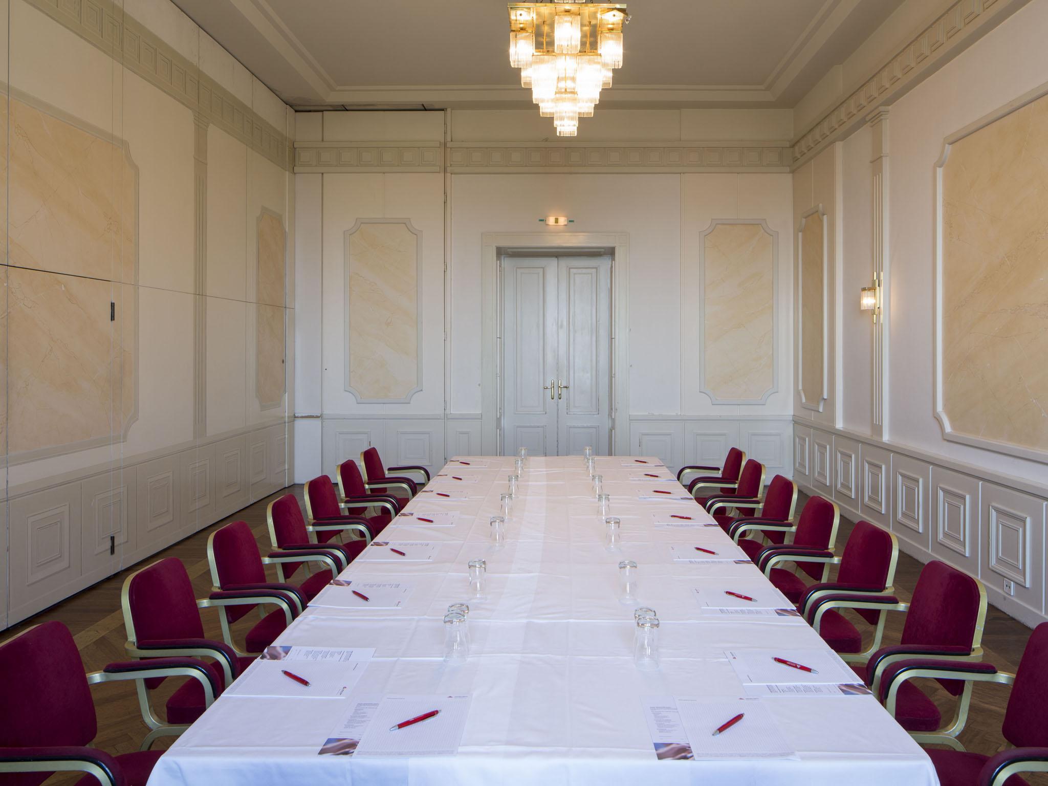 Austria Trend Schloss Wilhelminenberg 4* Vienna