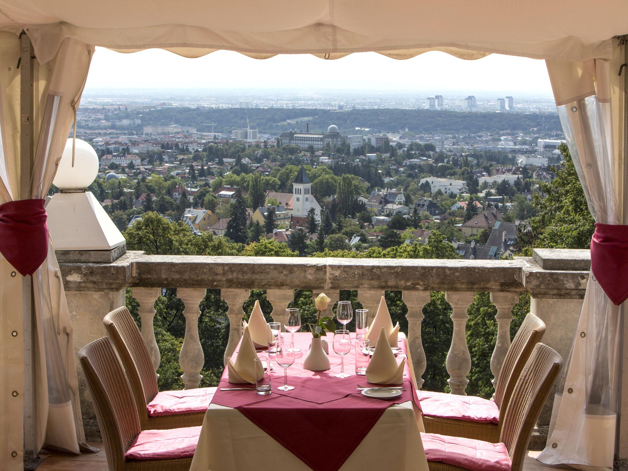 Hotel Austria Trend Schloss Wilhelminenberg 4*