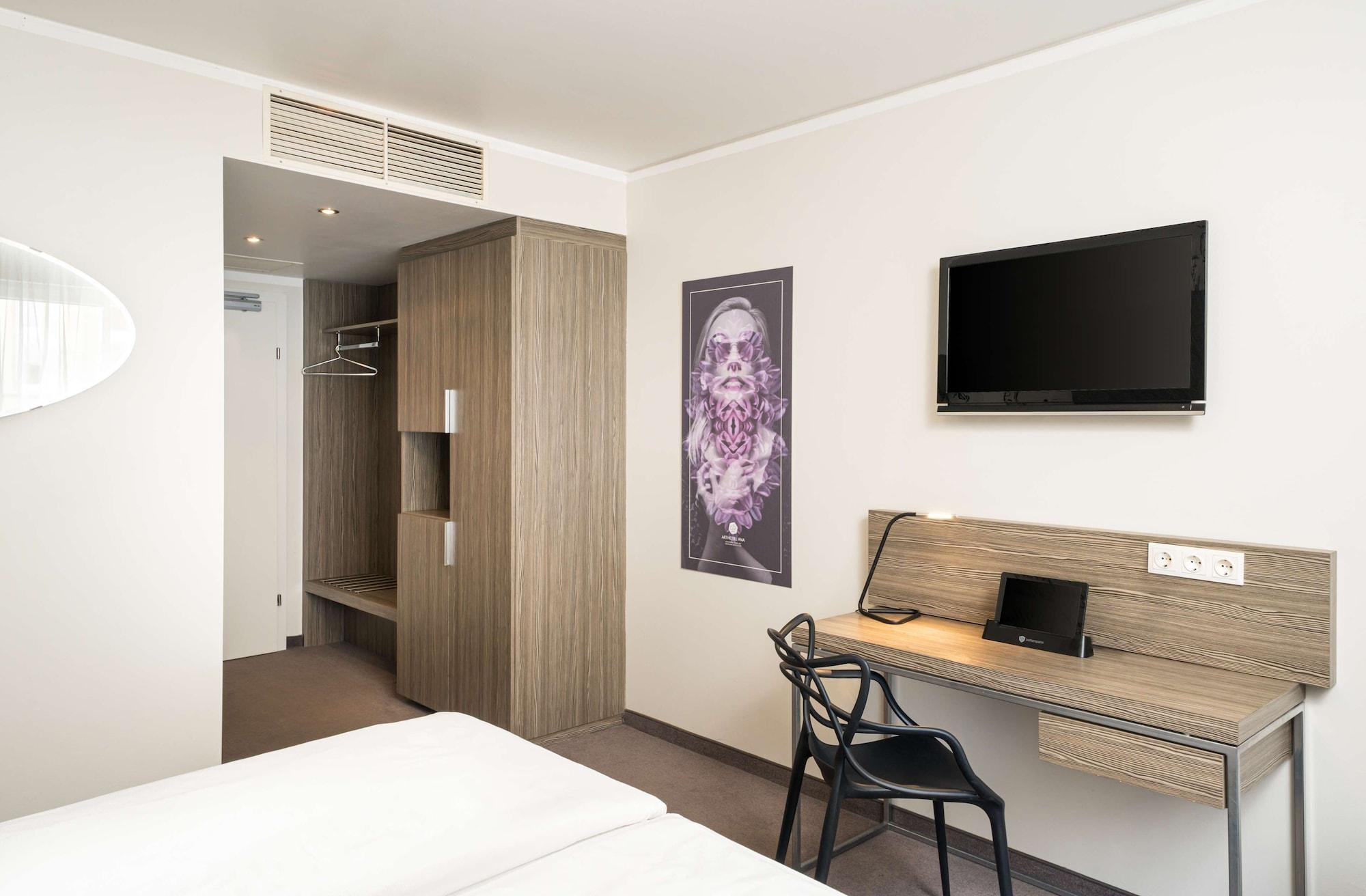 Elaya West Hotel Viena