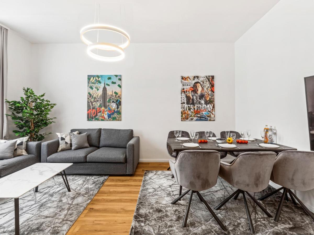 Sky9 District 6 Apartment