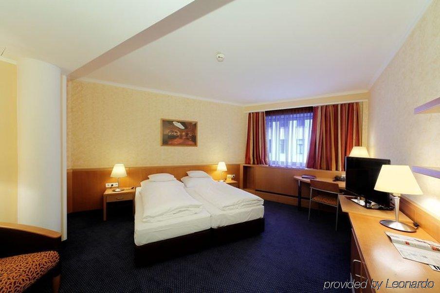 Strudlhof Hotel