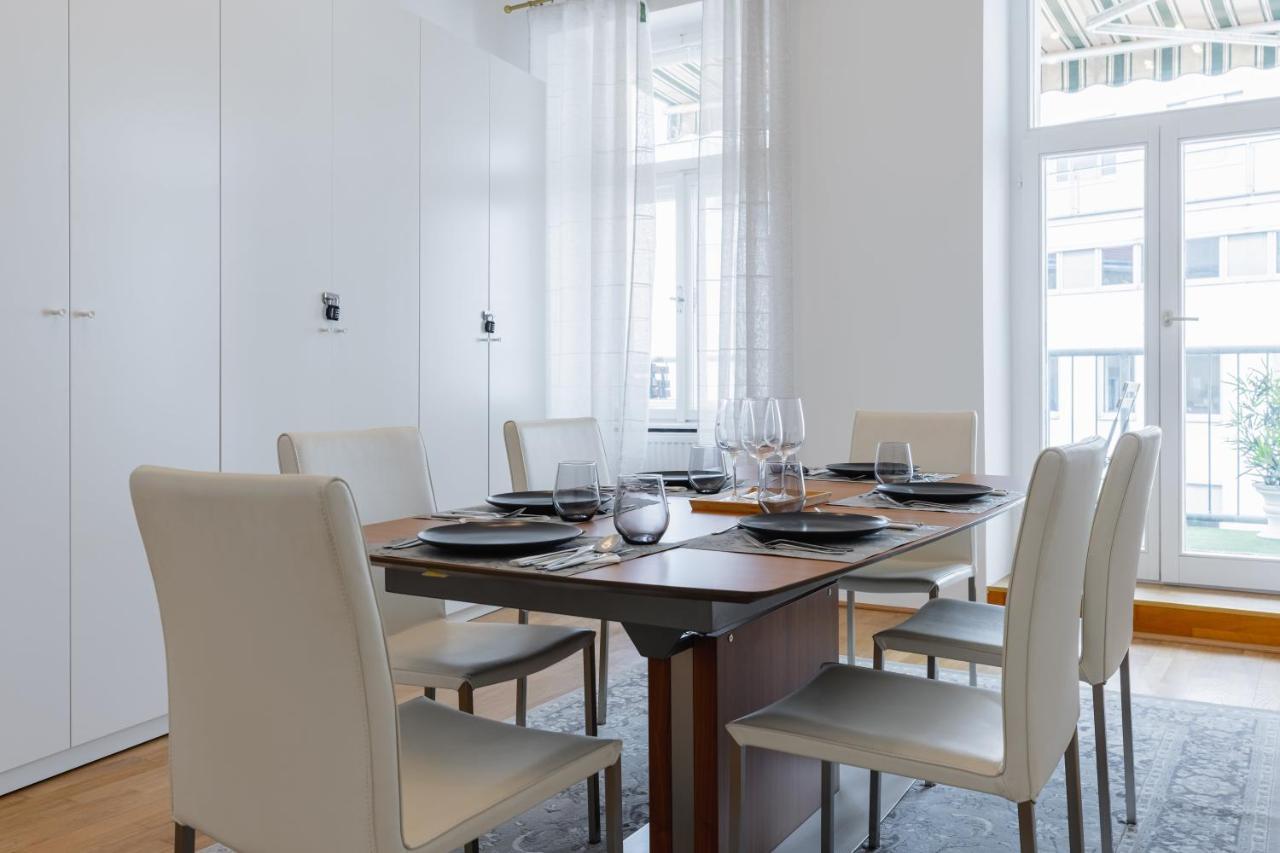 120 M2 4-rooms In A Center