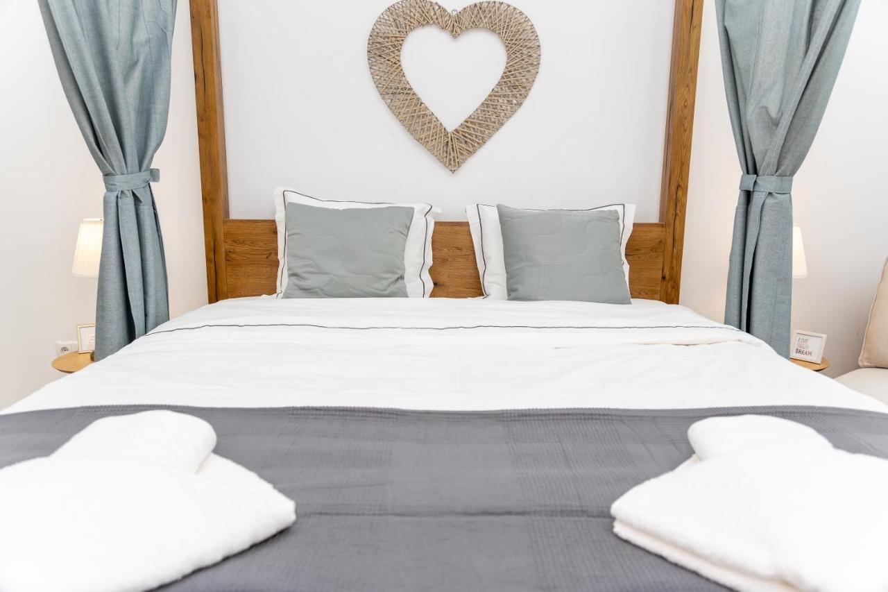 Regal Retreat Intimate Elegance Near Schoenbrunn Palace * Wien