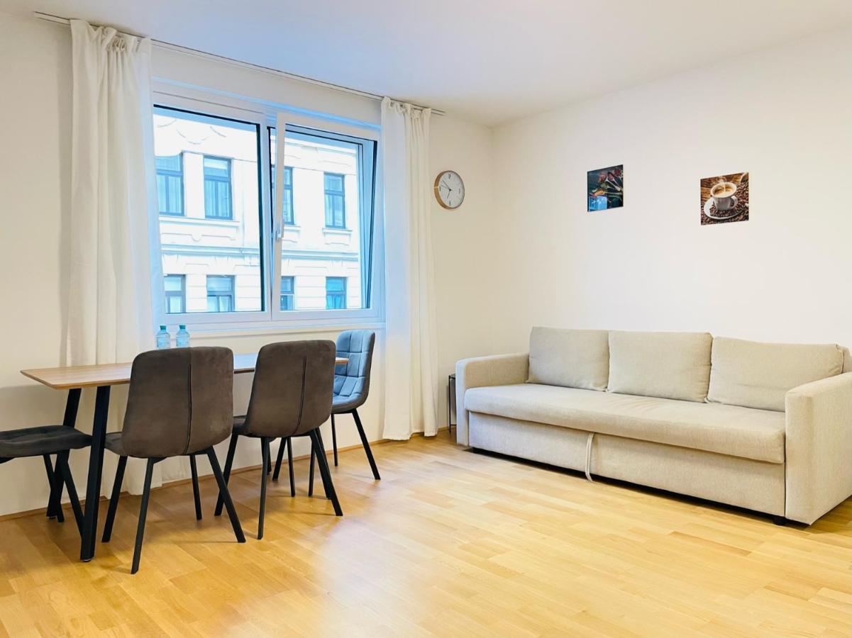 Apartment Style *