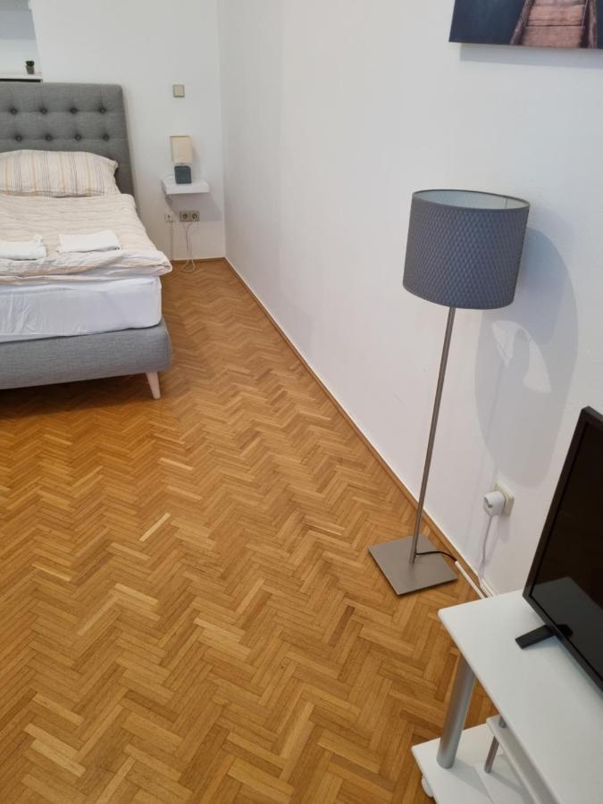 Alpa 2 In Rochusmarkt * Vienna