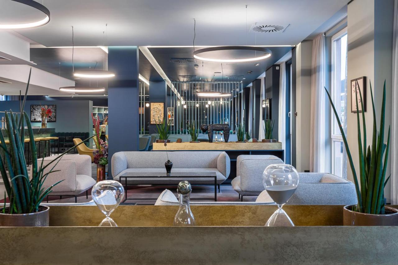 Acom-hotel