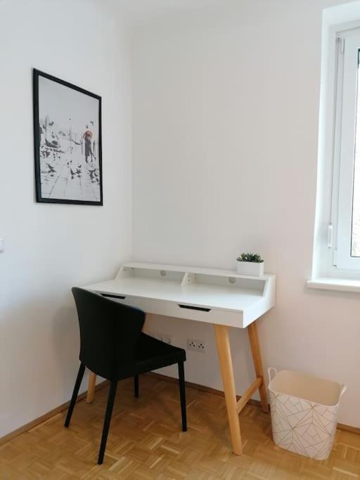 Wundervolle Familienwohnung Nahe Schonbrunn Appartamento *