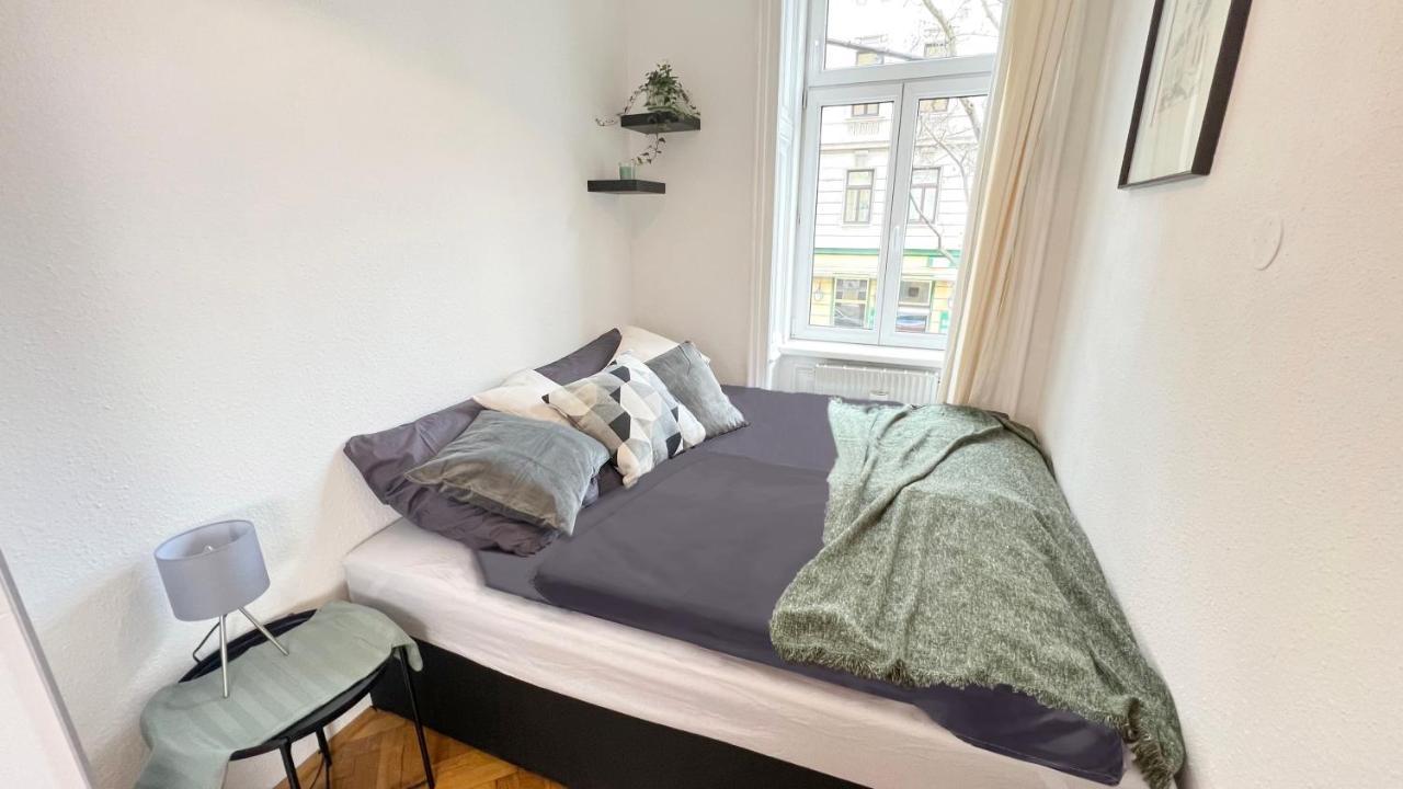 Apartment Heart Of City For 4-6 Vienna