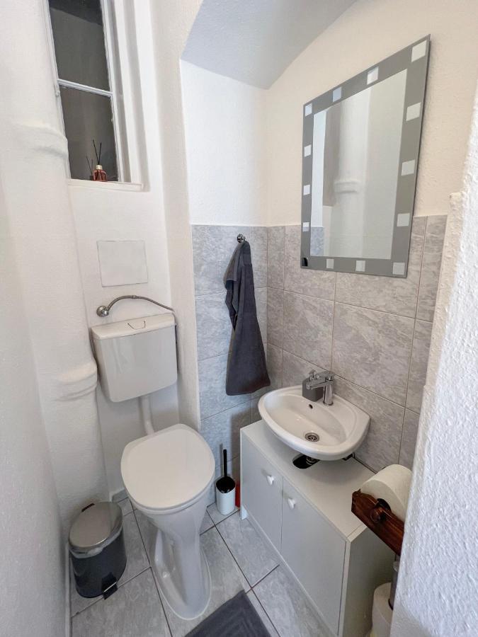 Apartment Heart Of City For 4-6 Vienna