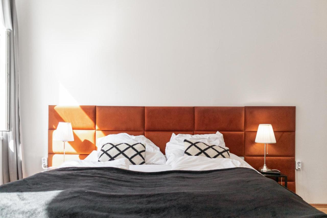 Welcoming Budget 1br Apt. With Best Location Apartment