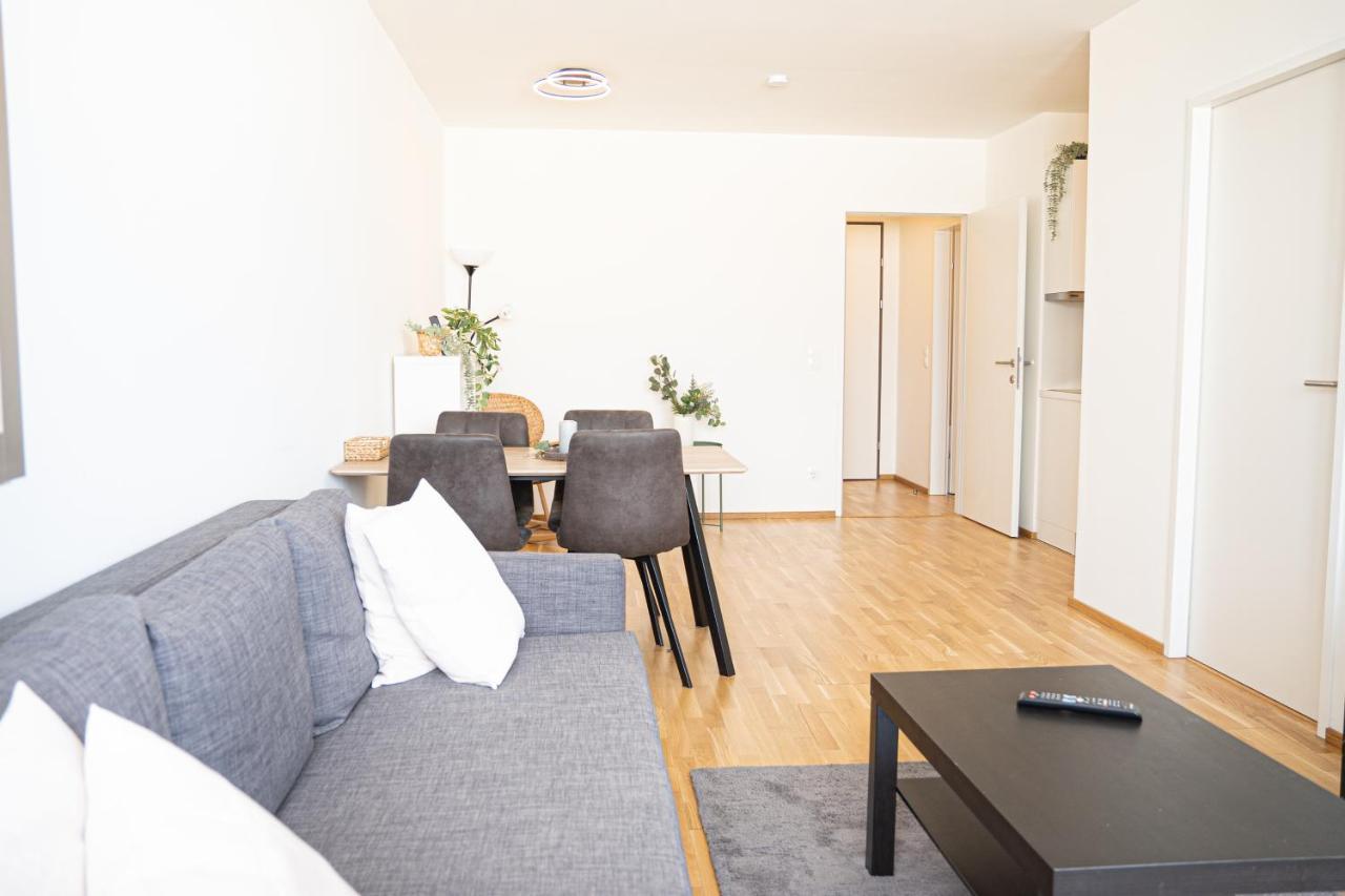 Apartment Bright & Modern - Balcony -
