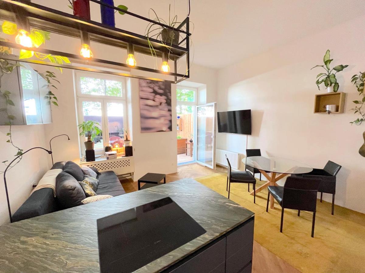 Private Terrace, 8 Min To Center