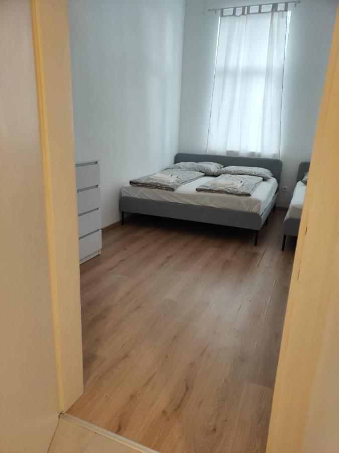 Cozynite Premium Hauptbahnhof 1+2 *
