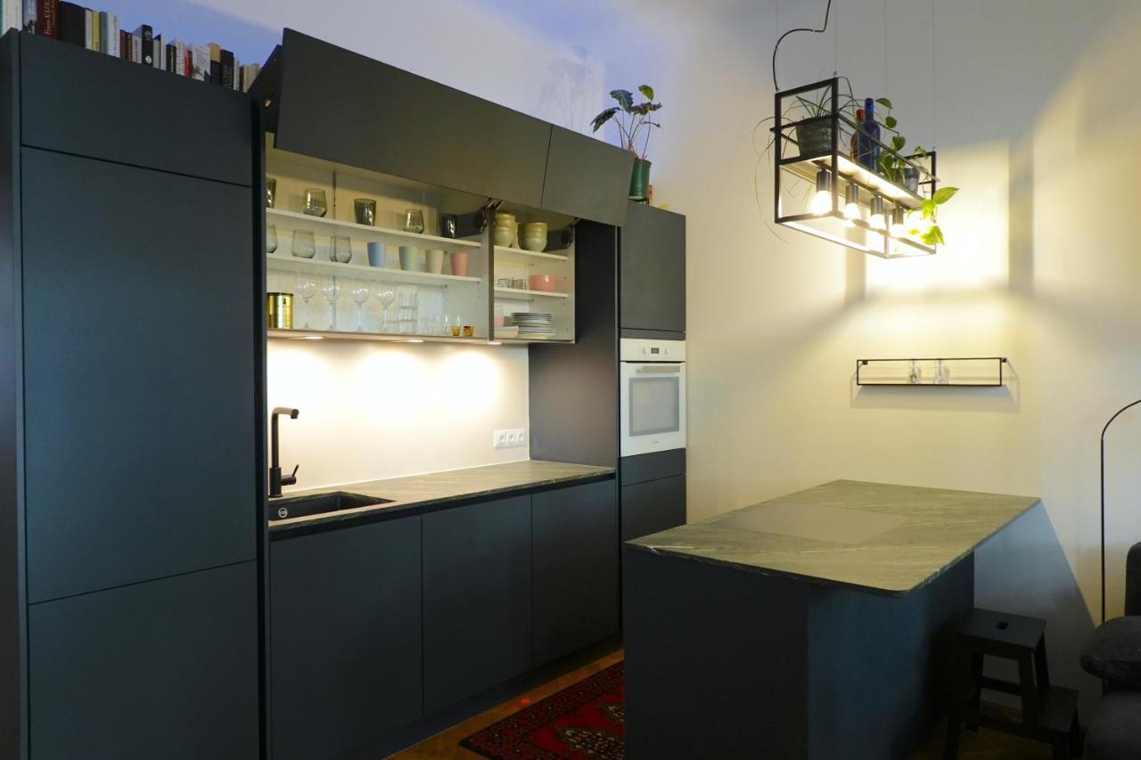 Private Terrace, 8 Min To Center Apartment