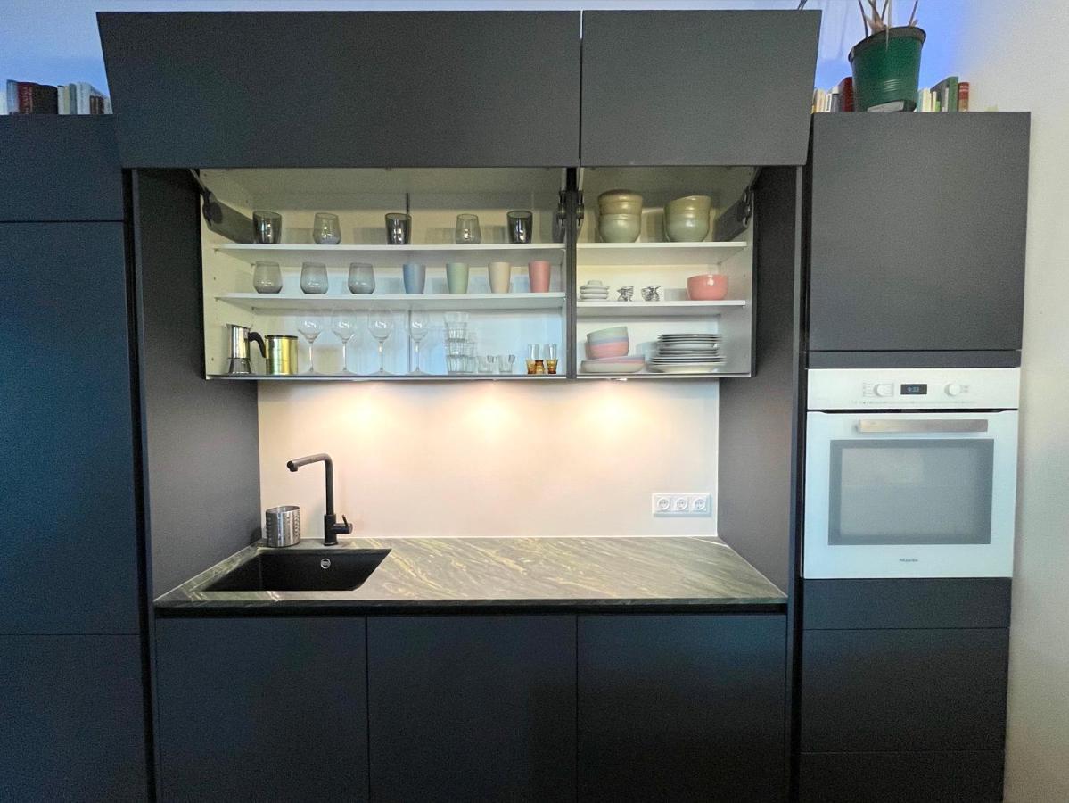Private Terrace, 8 Min To Center Apartment