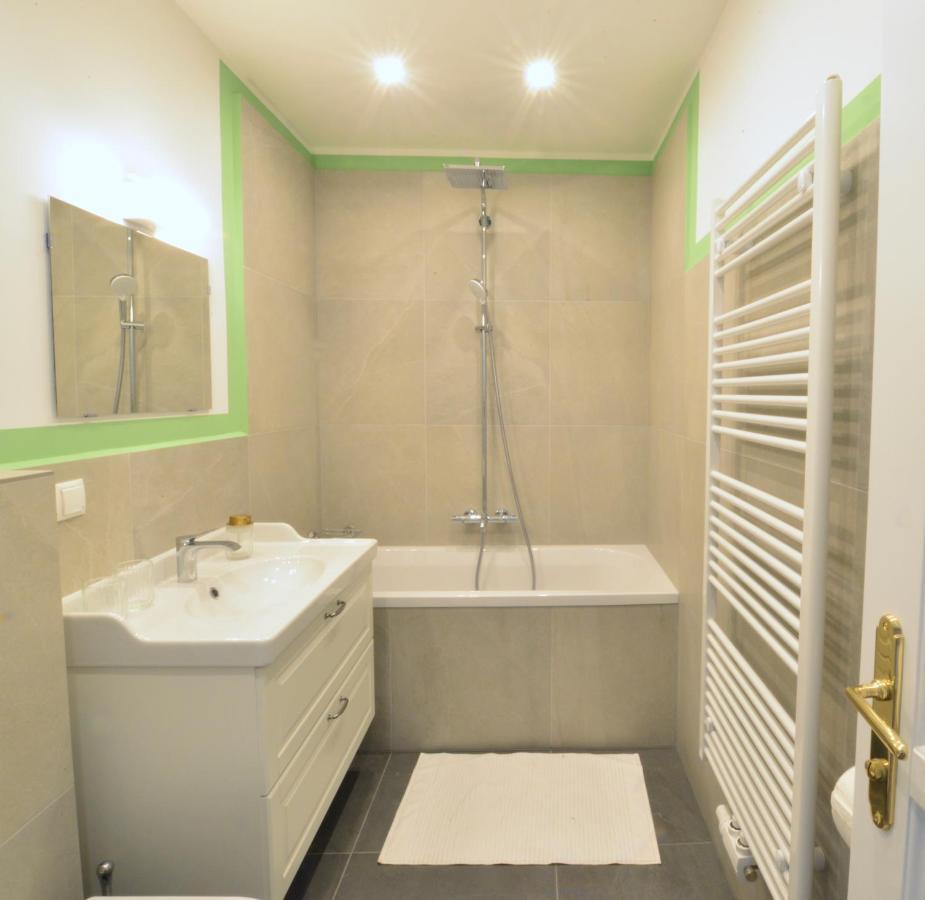 Appartamento Spacious And Comfy With 3 Bedrooms *