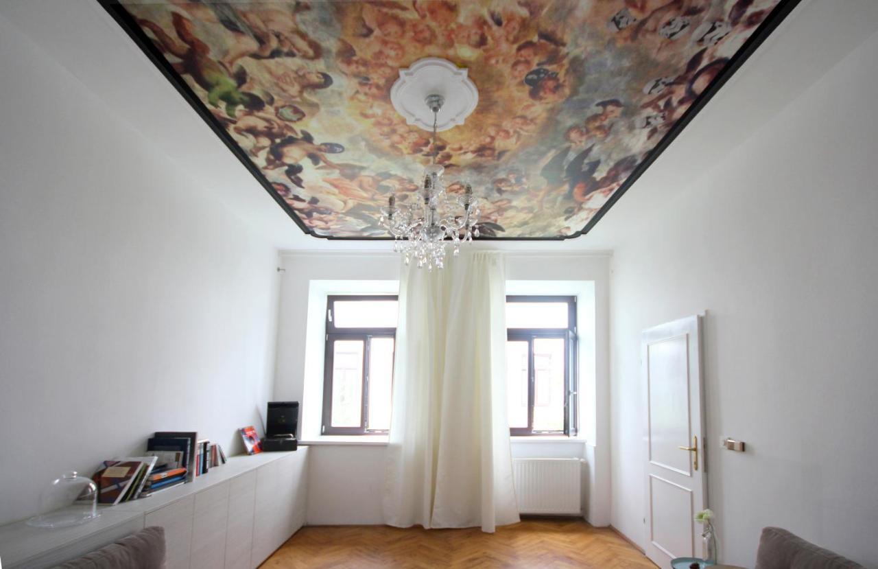 For The Bold, Chic And Open Minded Apartment *