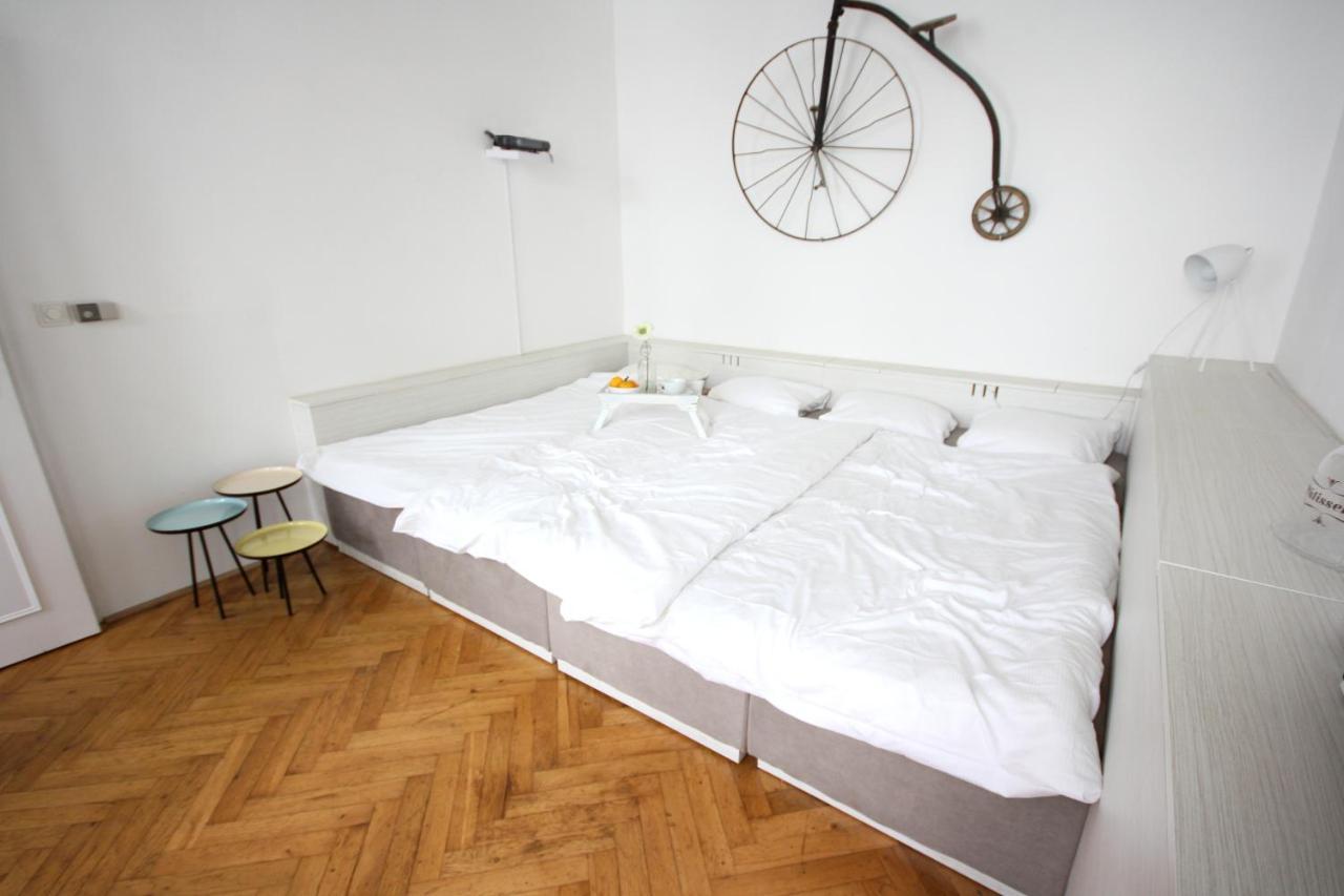 For The Bold, Chic And Open Minded Apartment Vienna
