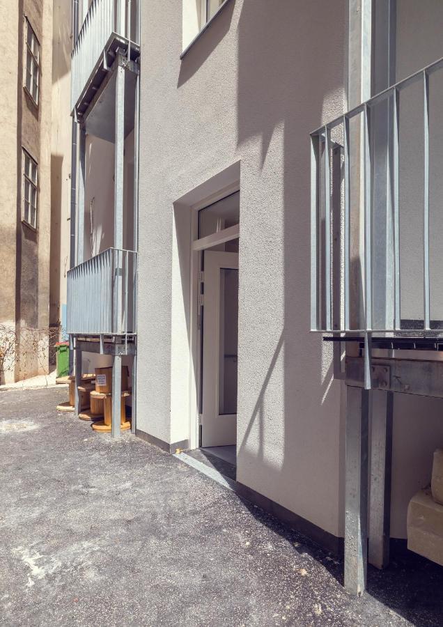 Apartment The 77 Alma *