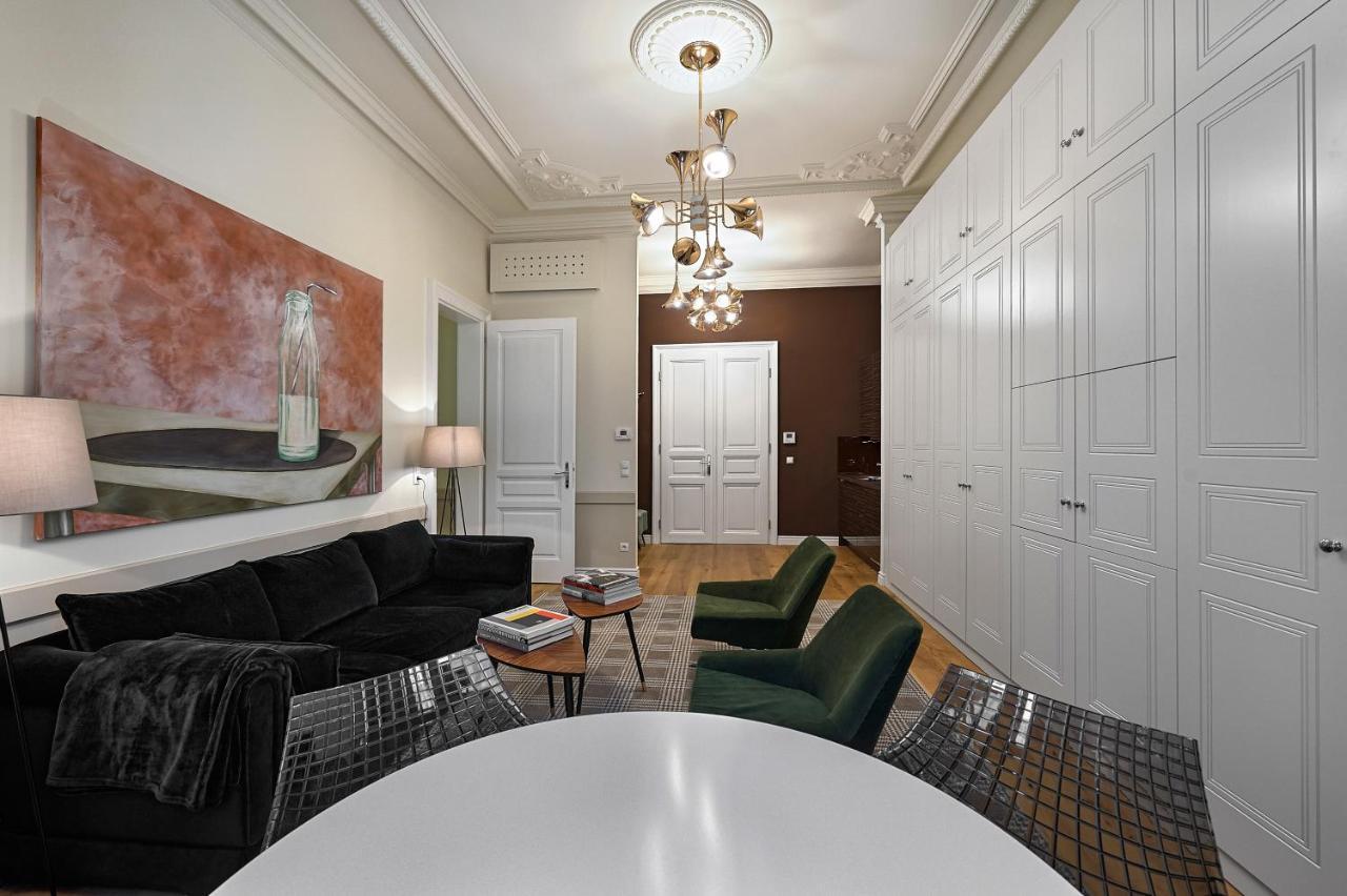 Garnisongasse - Luxurious Close To The Centre Apartment Vienna