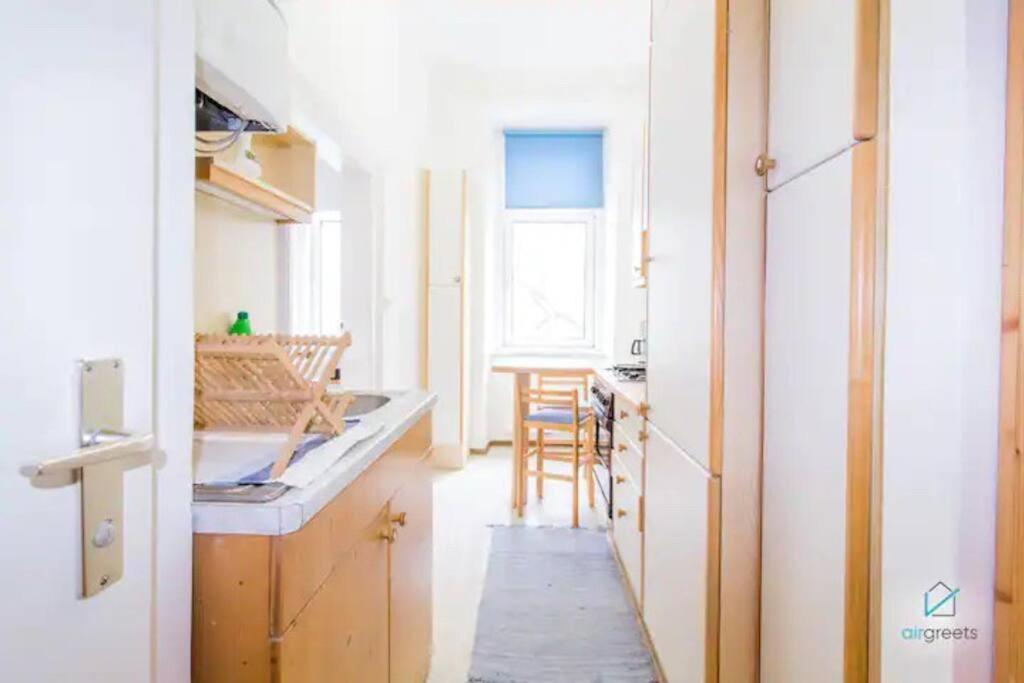 Apartment Retro Chic - Charming Near Augarten *