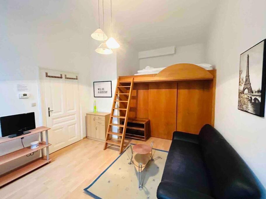 Apartment Retro Chic - Charming Near Augarten