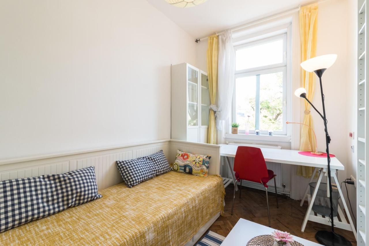 Amaliahostel *