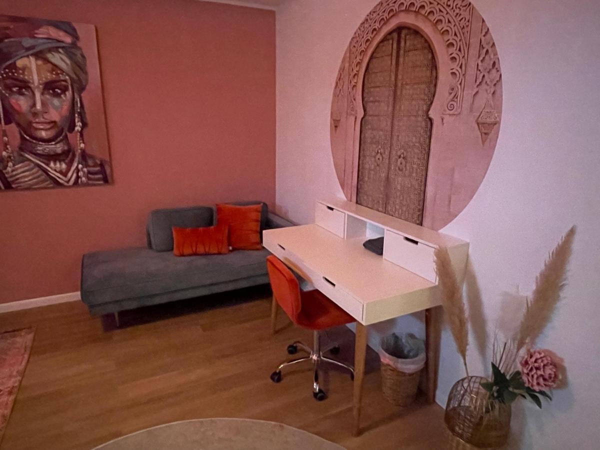Hostel Der Salon *