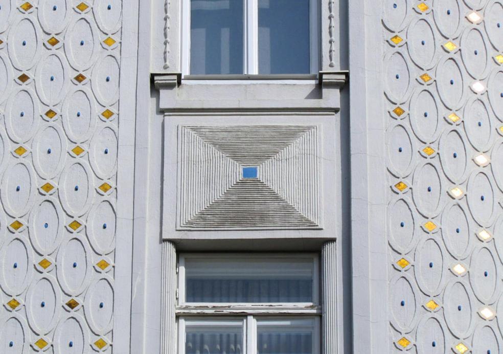 Center Nearby Apartment