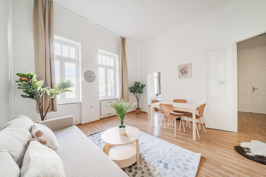 Chic #18 Apartment