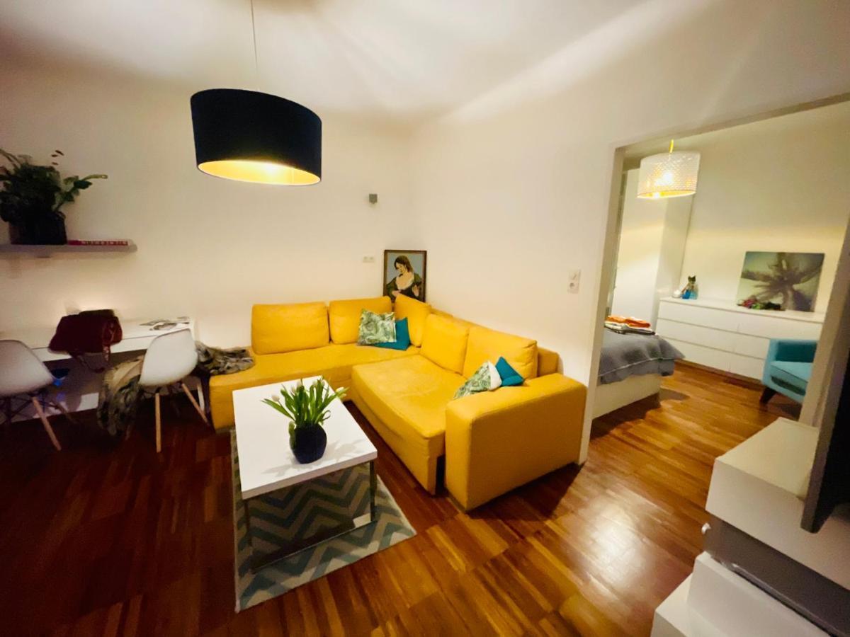 Cosy Flat With Huge Terrasse! Long Or Shortterm * Vienna
