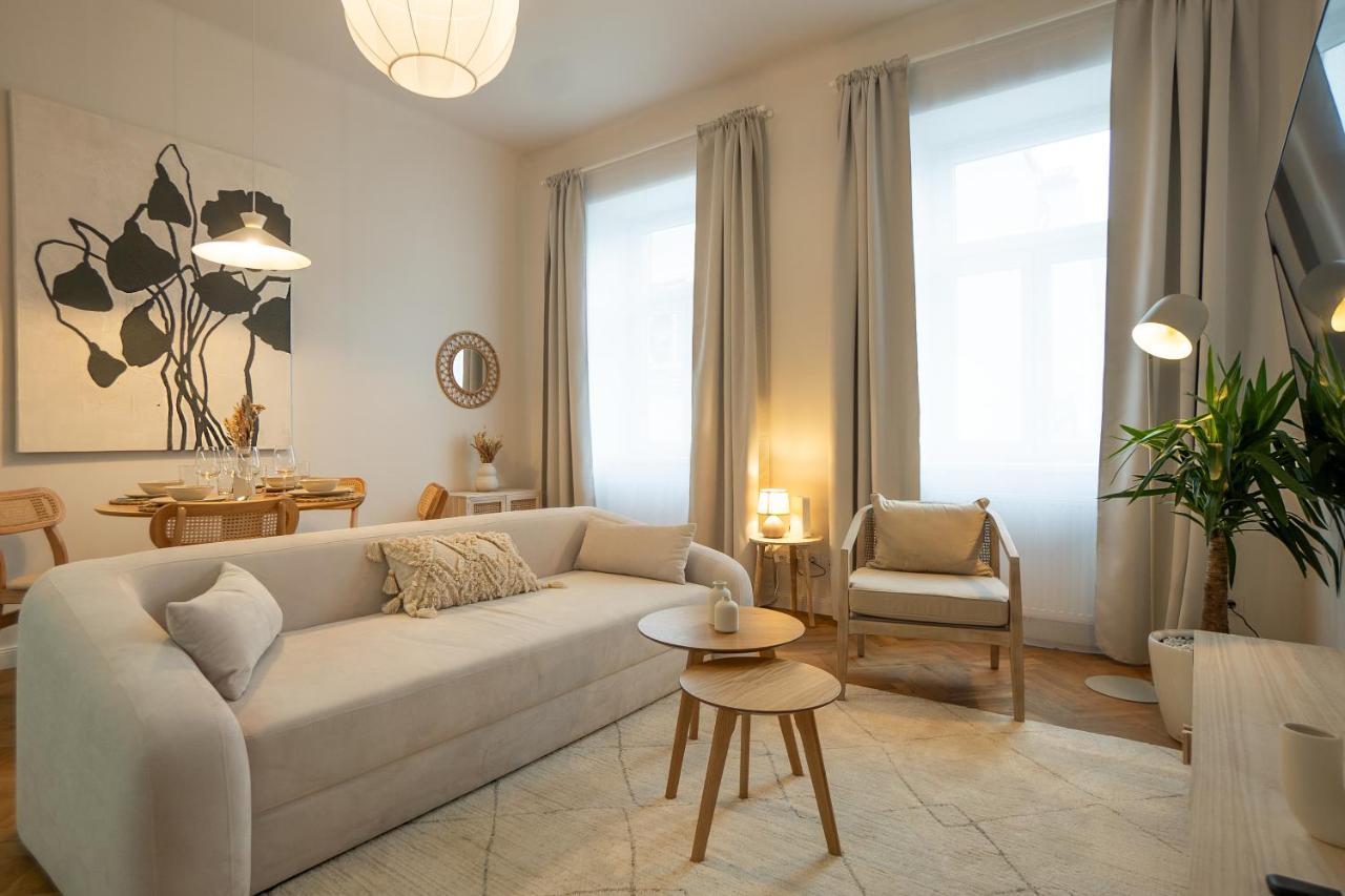 Brand-new 2-room In A Location