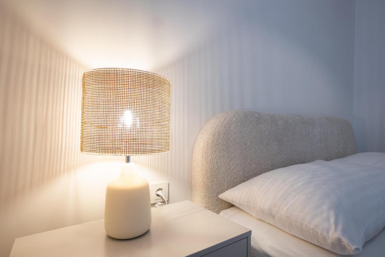 Brand-new 2-room In A Location Apartment Vienna