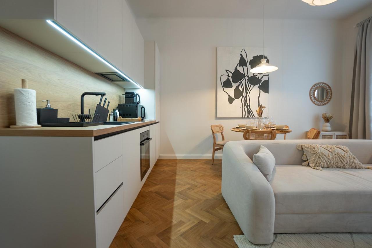 Brand-new 2-room In A Location Apartment Vienna