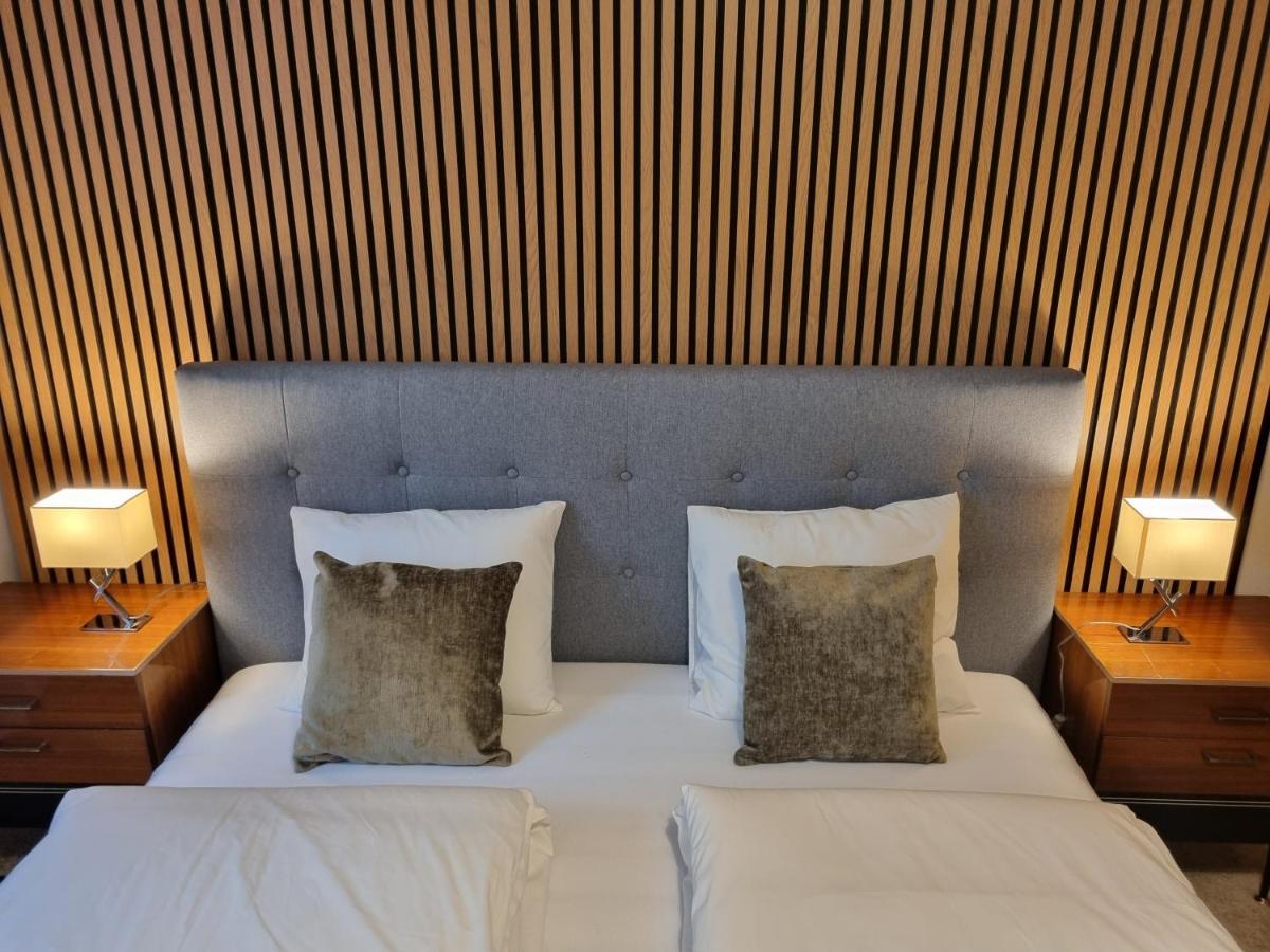 Villa With Private Sauna And Jacuzzi, 8 Min From Schloss Schoebrunn *