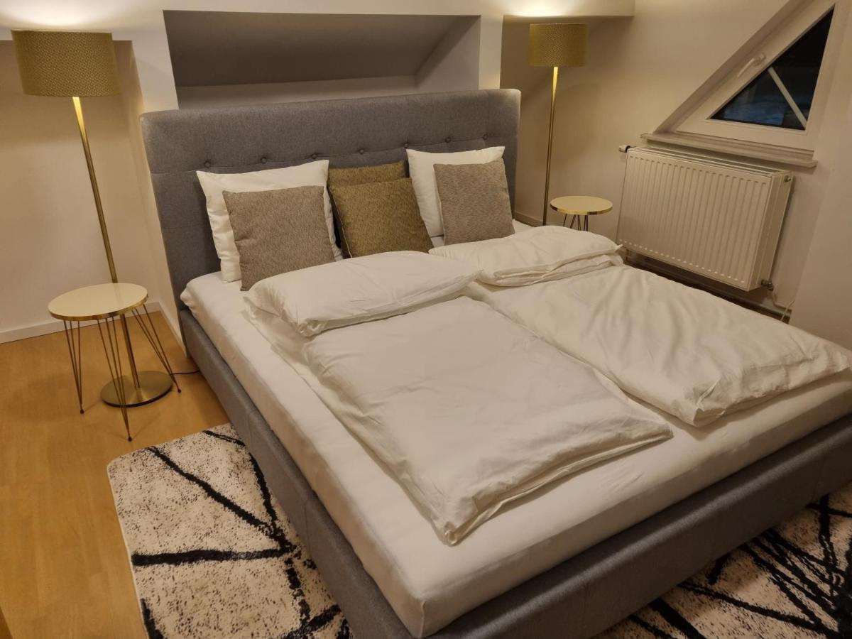 With Private Sauna And Jacuzzi, 8 Min From Schloss Schoebrunn *