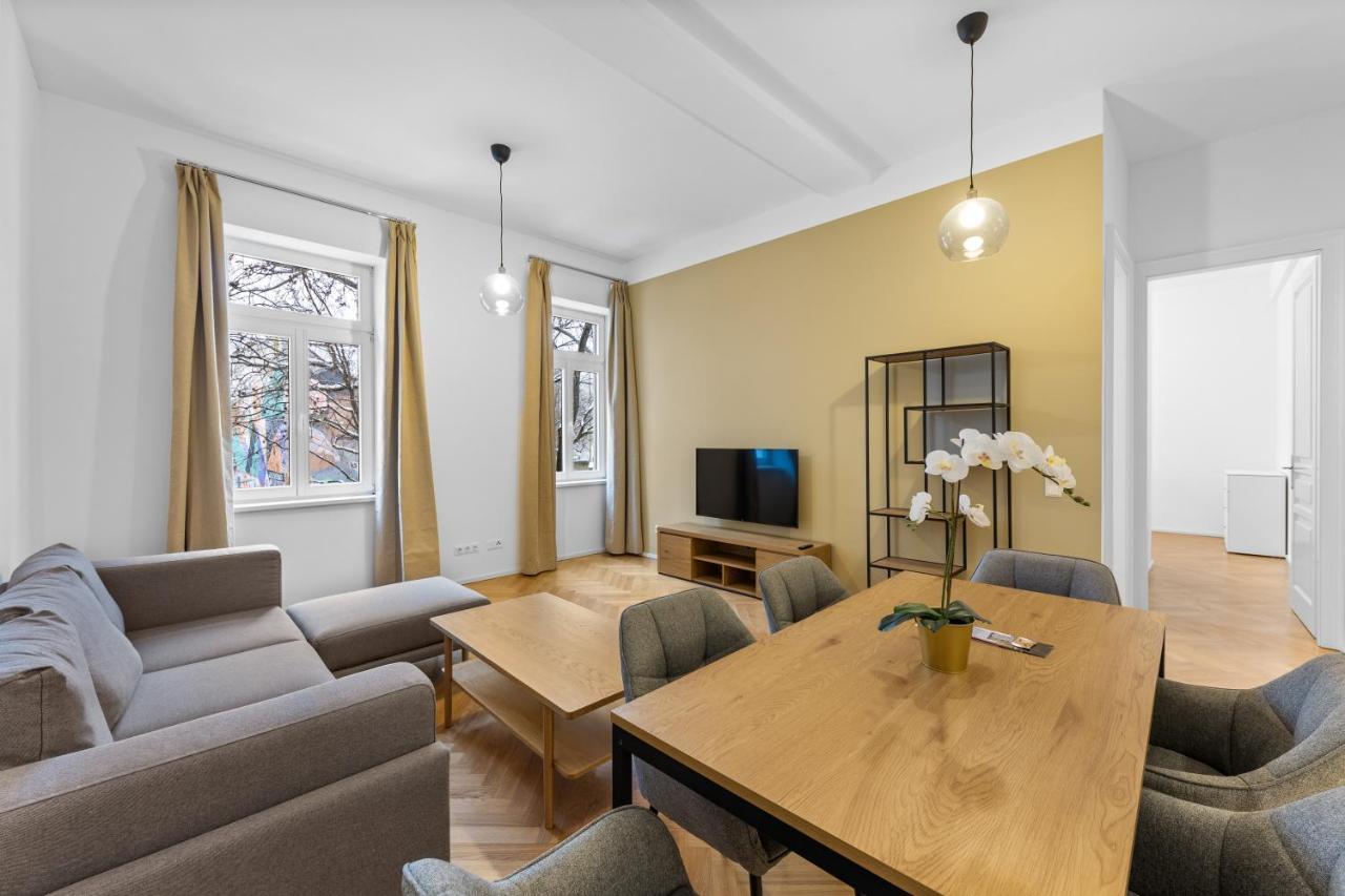 Chic Residences #suite 6 * Brand New * Apartment *