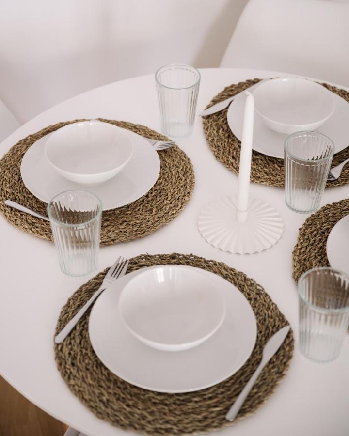 Stylish & Modern - Private Garden & Free Parking Appartamento *