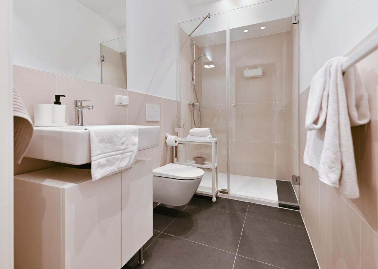 Stylish & Modern - Private Garden & Free Parking * Vienna