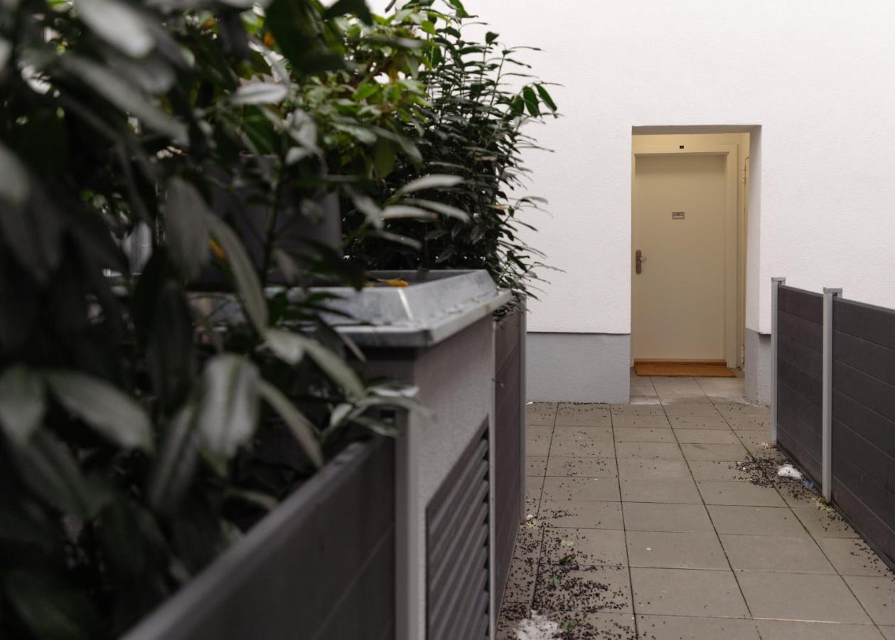 Stylish & Modern - Private Garden & Free Parking Appartamento