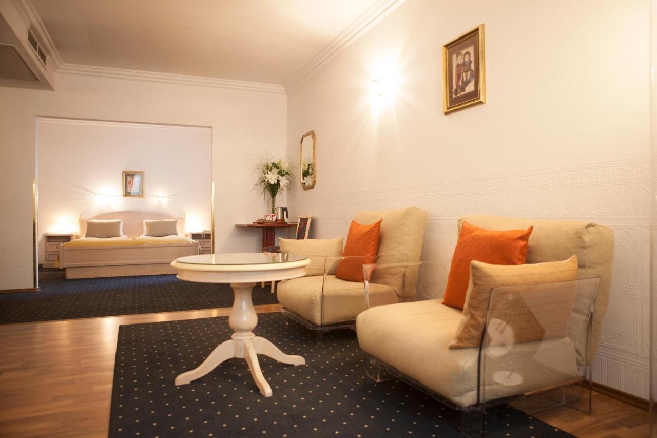 Hotel Arthotel Ana Gala 3*