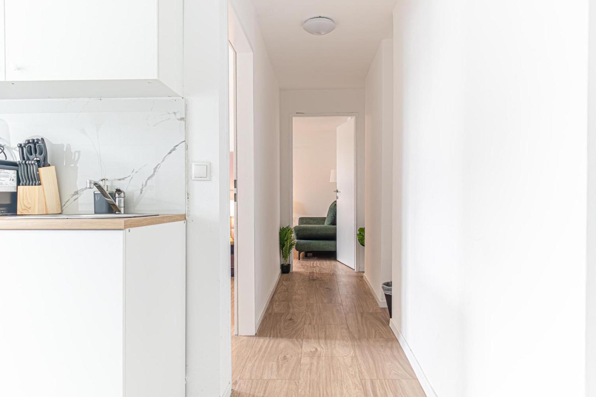 Apartamento Convenient 2br Apt. Near U6 Station Am Schoepfwerk *
