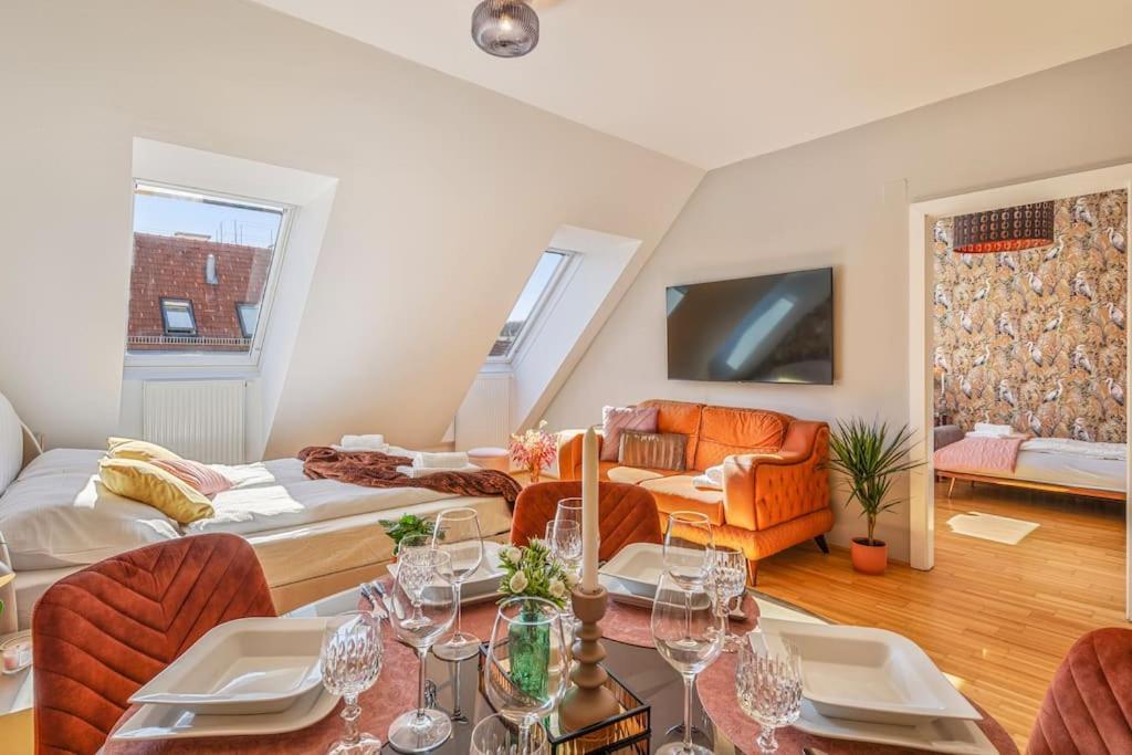 Dry Flower Apt. / 2br. / Rooftop / New * Vienna