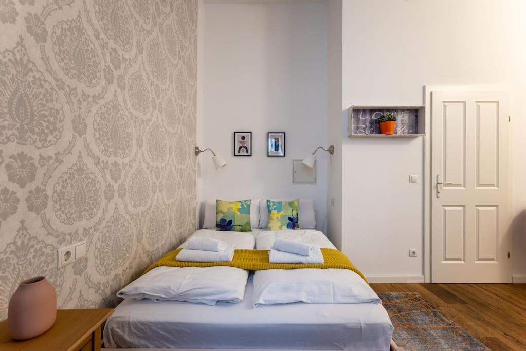 Compact Near Center By Hm Apartment *