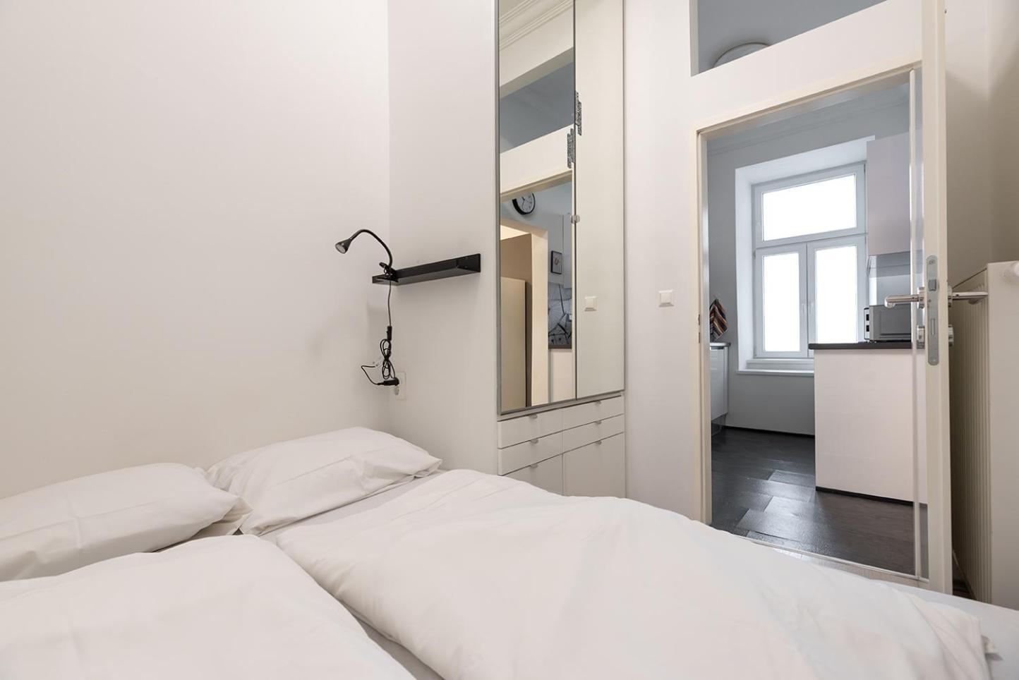 Apartment Neu, Renoviert Und Ruhig, 20 Minuten Ins Zentrum Vienna